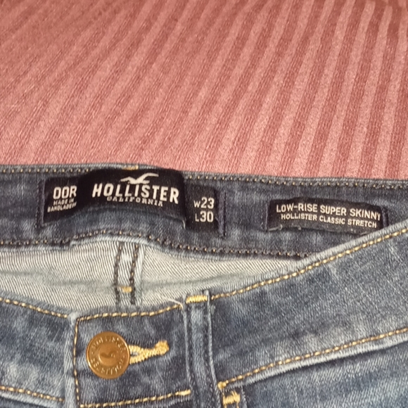 New never worn before Hollister jeans size 00R - Picture 2 of 3